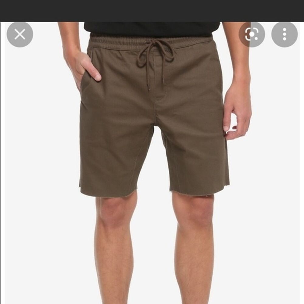 Hot Topic Green Jogger Shorts size Small